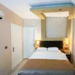 Helen Hotel