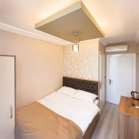Helen Hotel 3*