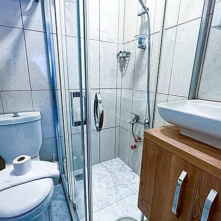 Helen Hotel 3*
